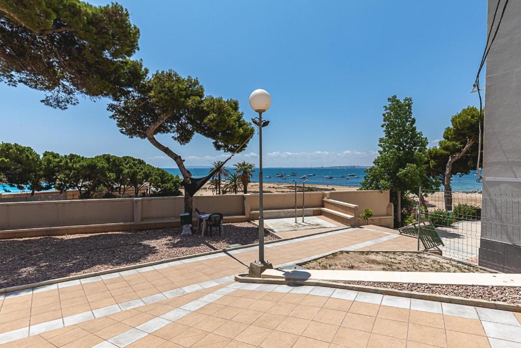 Lovely Flat On The Beach - Awesome View Alicante Exterior foto